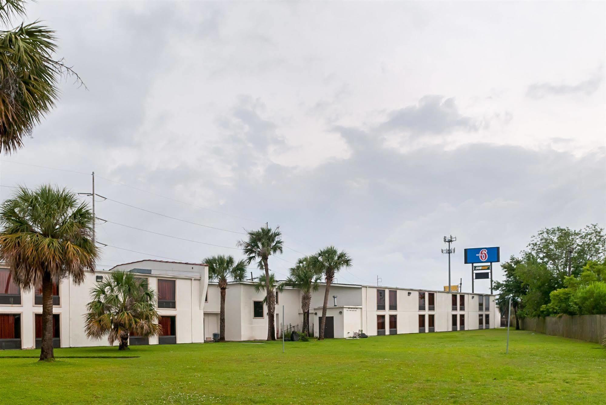 Motel 6-New Orleans, La - Near Downtown Экстерьер фото