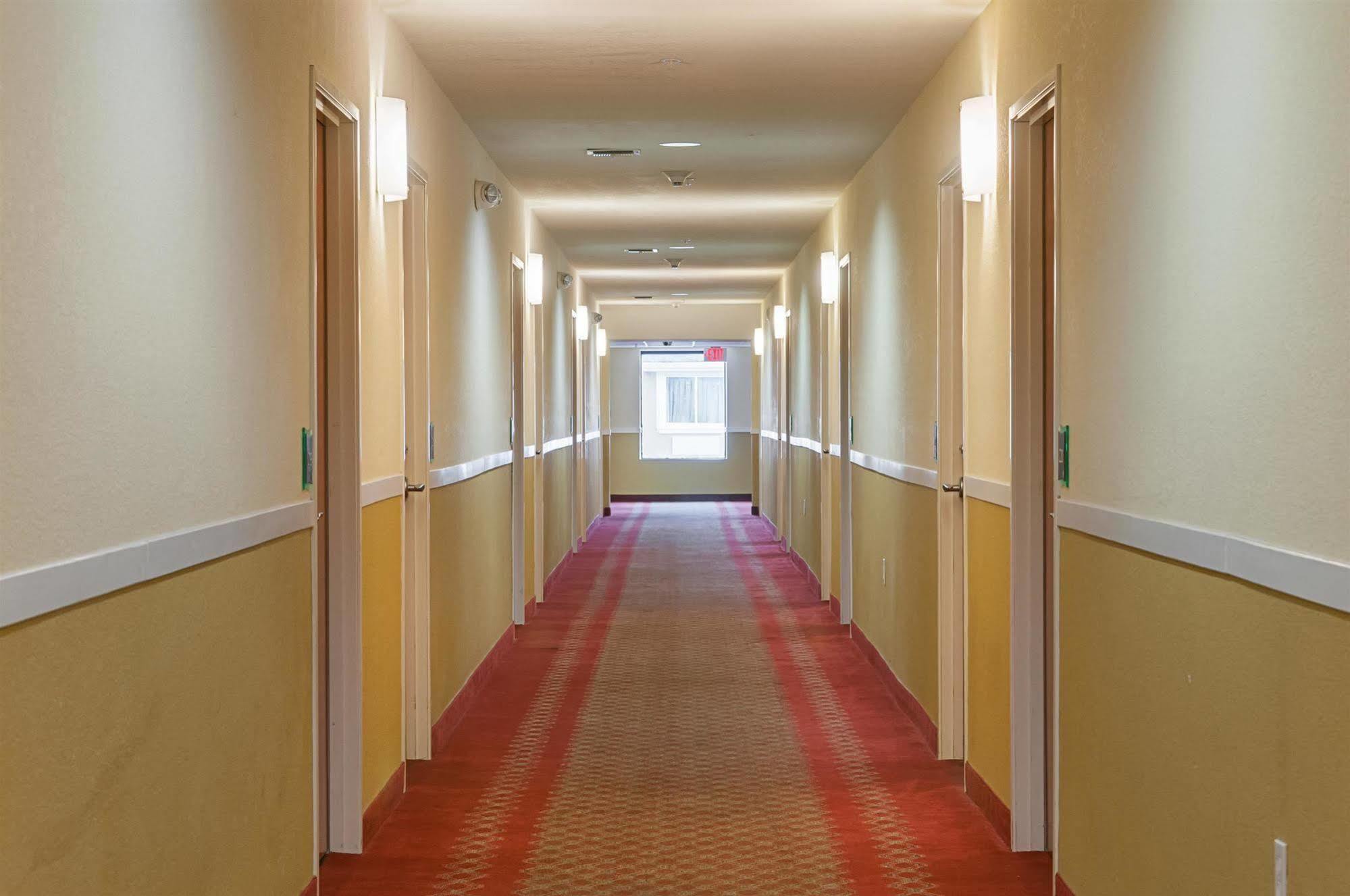 Motel 6-New Orleans, La - Near Downtown Экстерьер фото